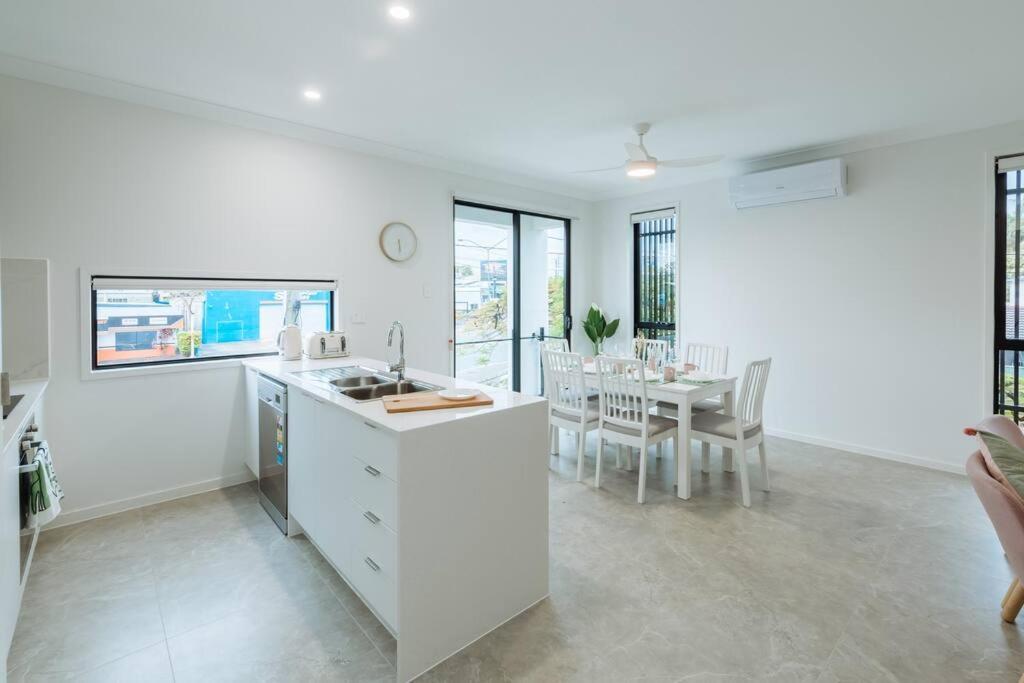 Holiday home Spacious Modern And Cozy 3bd Townhouse At Great Location Gold Coast