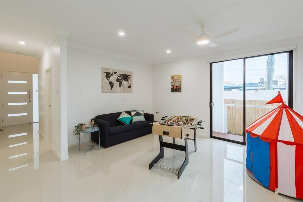 Holiday home Spacious Modern And Cozy 3bd Townhouse At Great Location Gold Coast
